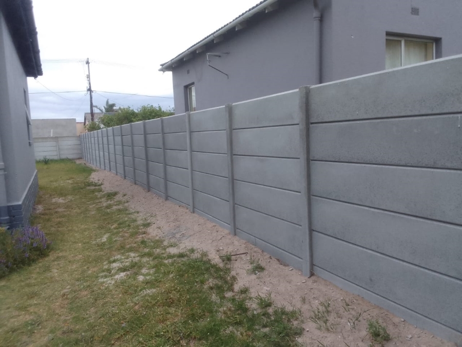 To Let 3 Bedroom Property for Rent in Ruyterwacht Western Cape